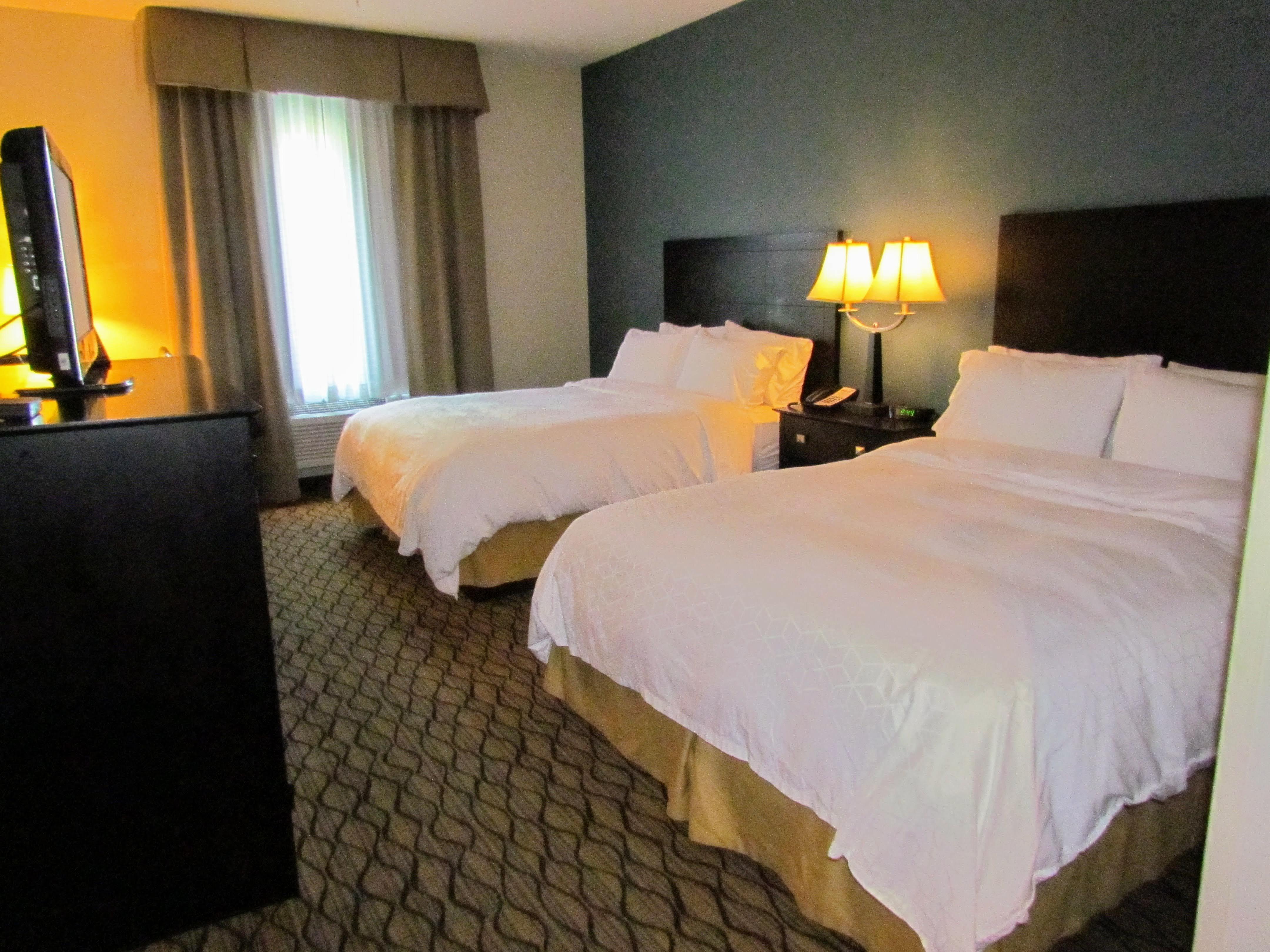 Holiday Inn Express Hotel & Suites Cadillac By Ihg Dış mekan fotoğraf