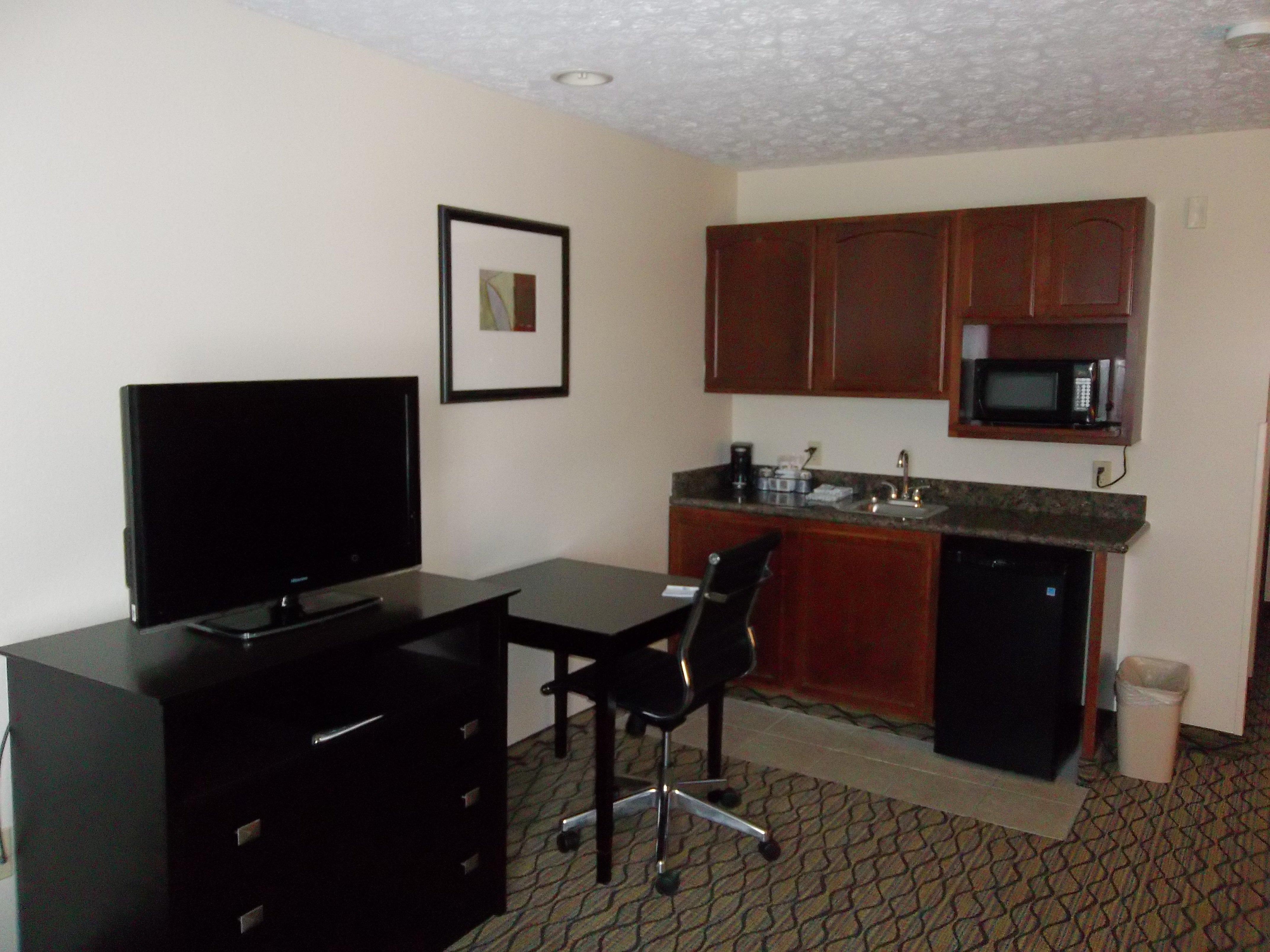 Holiday Inn Express Hotel & Suites Cadillac By Ihg Dış mekan fotoğraf
