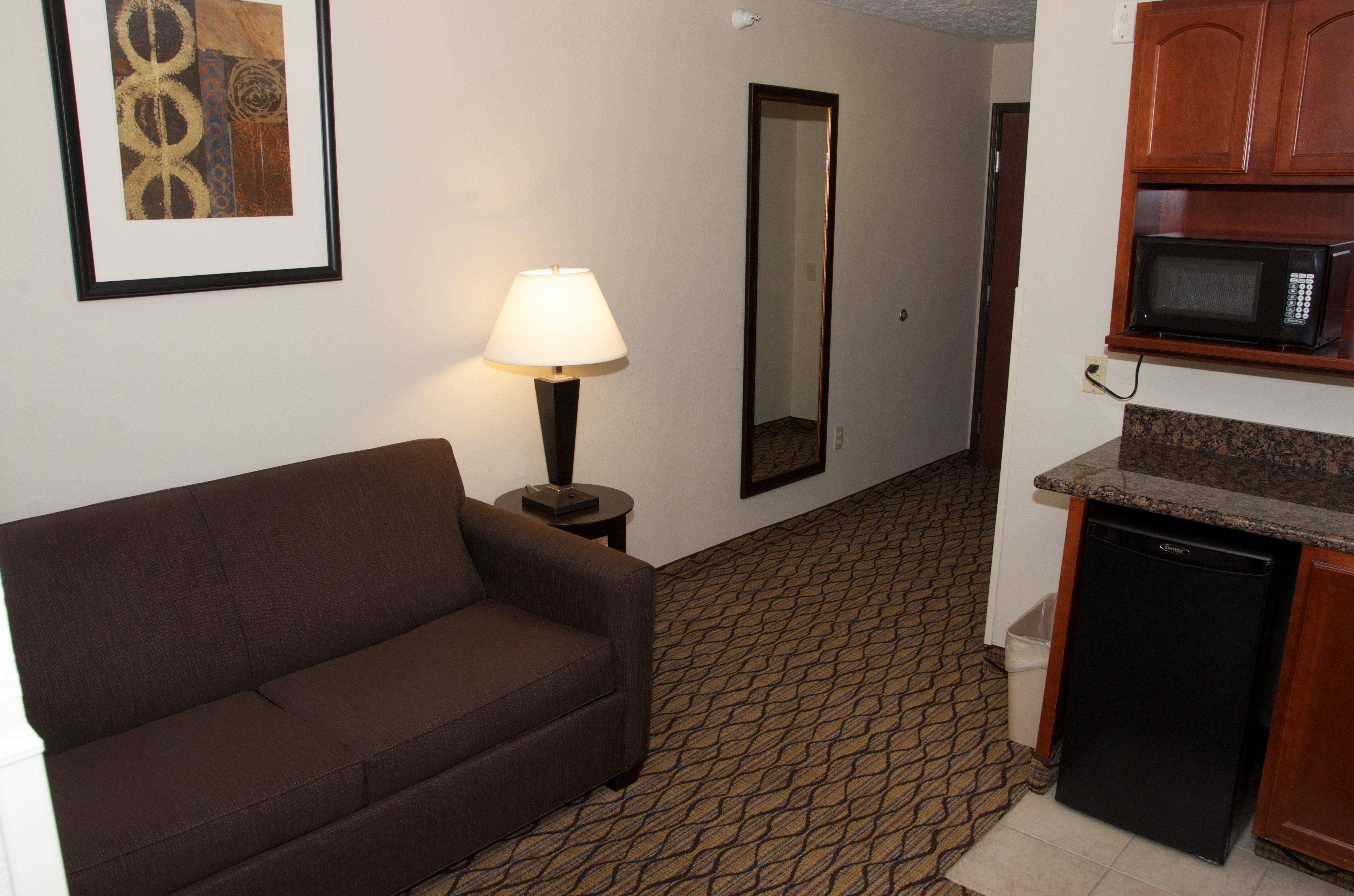 Holiday Inn Express Hotel & Suites Cadillac By Ihg Dış mekan fotoğraf